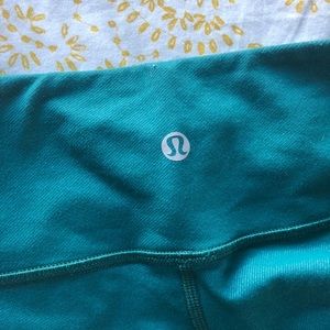 teal green lululemon leggings